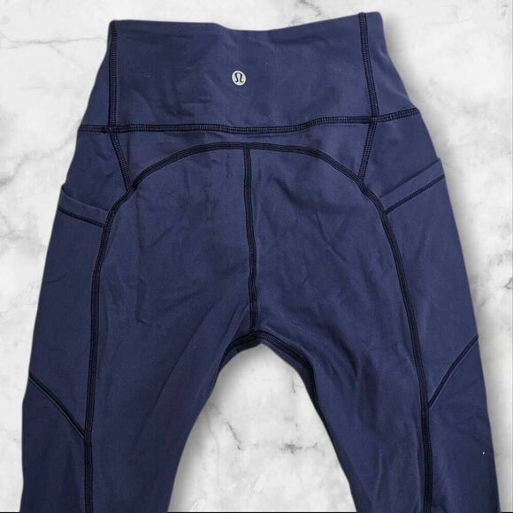 Lululemon Size 4 Blue All the Right Places - Picture 4 of 5